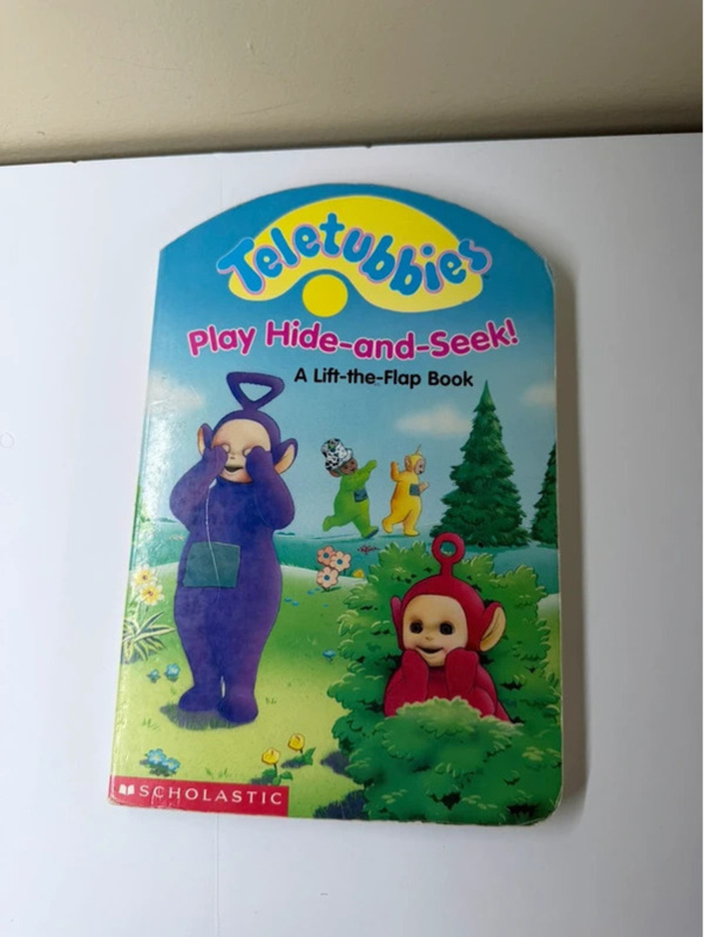 Vintage Teletubbie Play Hide and Seek Lift-the-Flap Scholastic Board Book